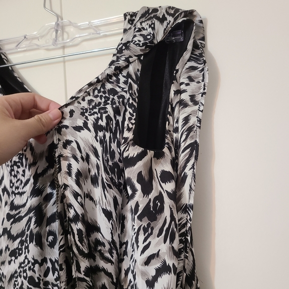 Snow leopard print rhinestone wrap party dress - Picture 5 of 13